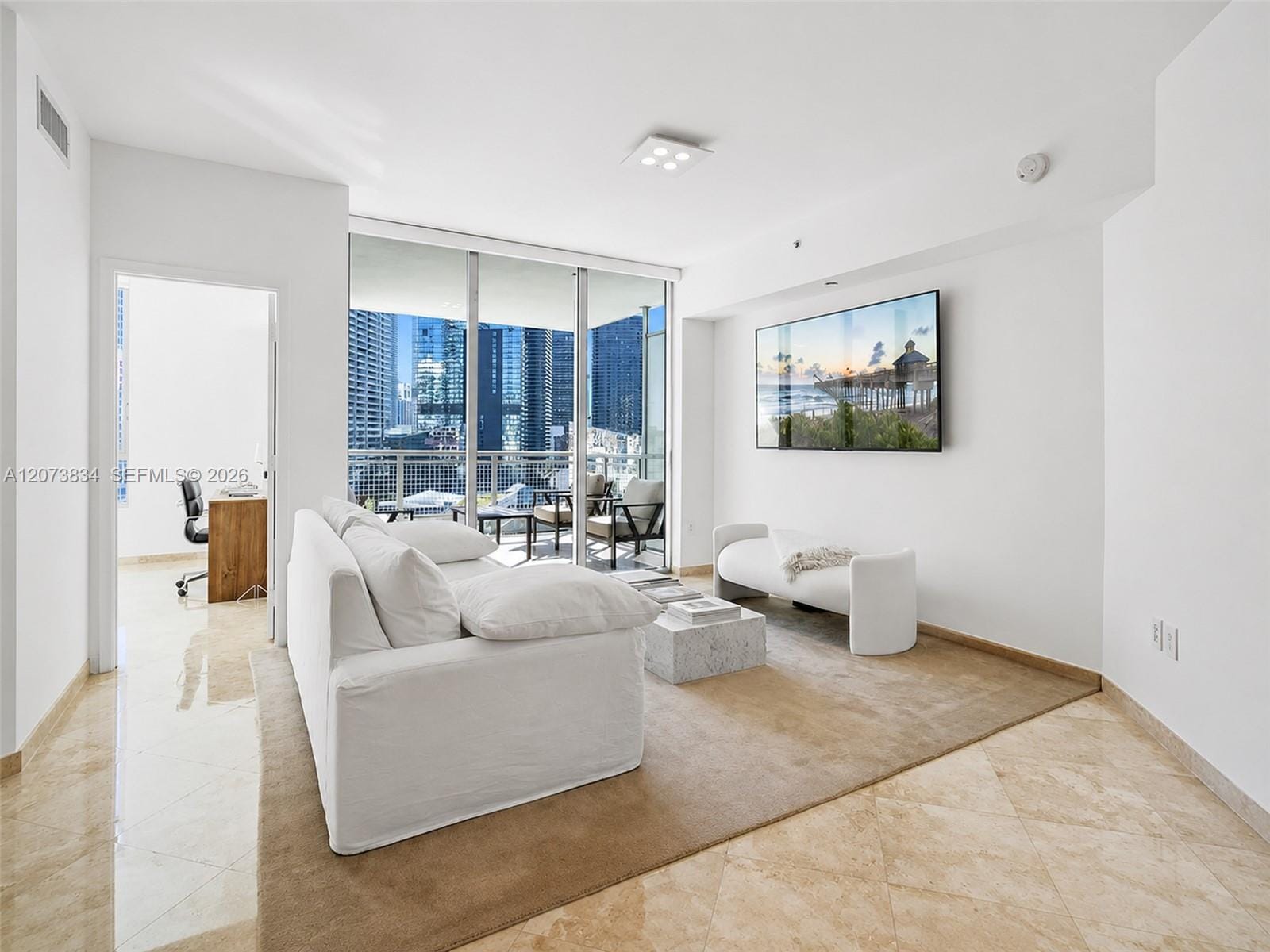 350 S Miami Avenue 2304 — photo 3