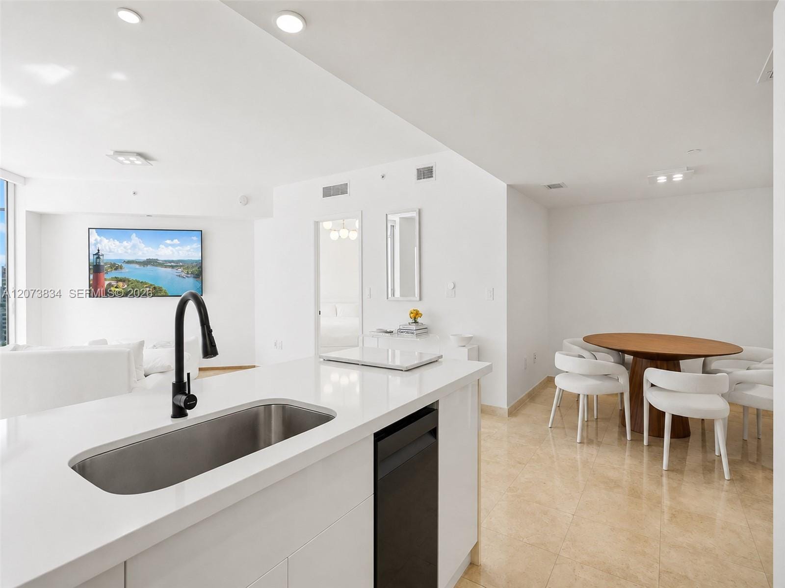 350 S Miami Avenue 2304 — photo 8