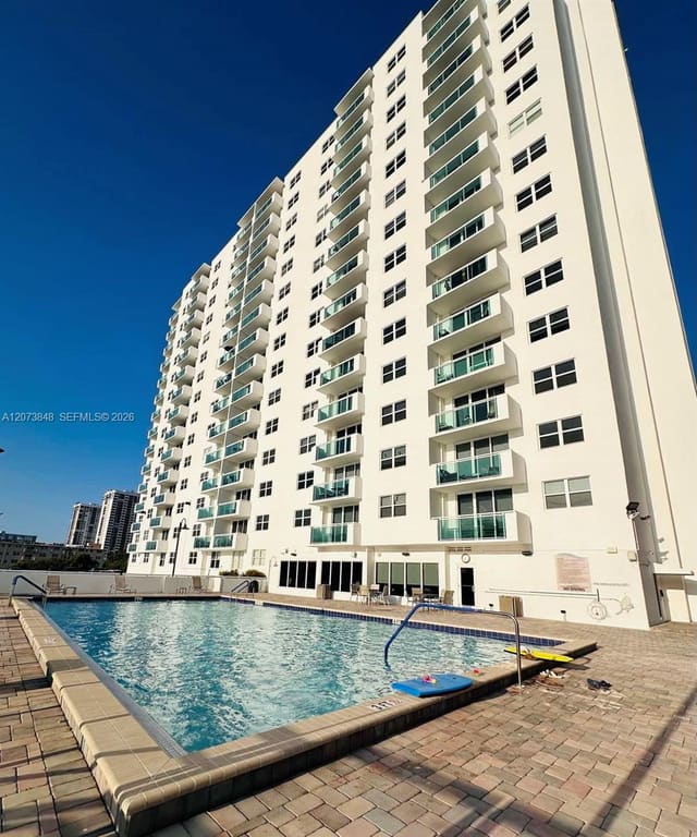 3000 S Ocean Drive 1218, Hollywood, FL 33019