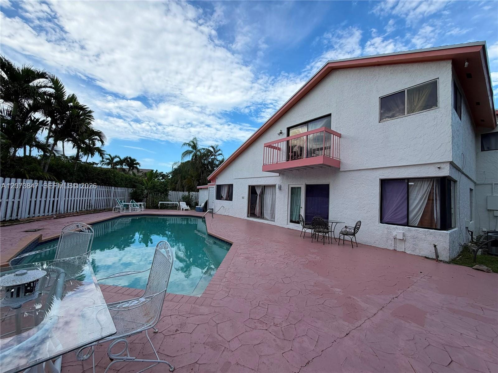 633 NE 204th Lane 633