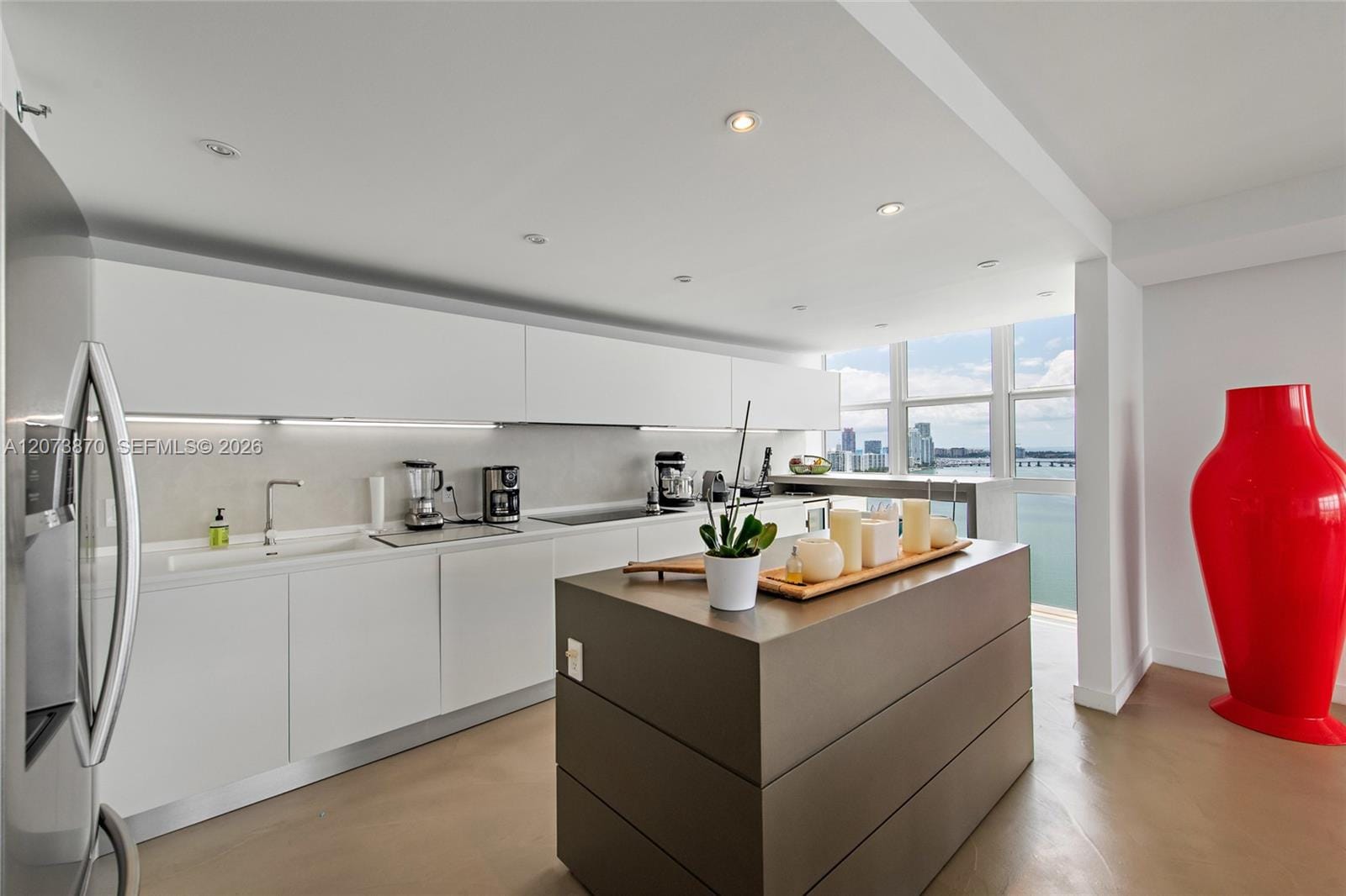 9 Island Avenue 2207 — photo 11