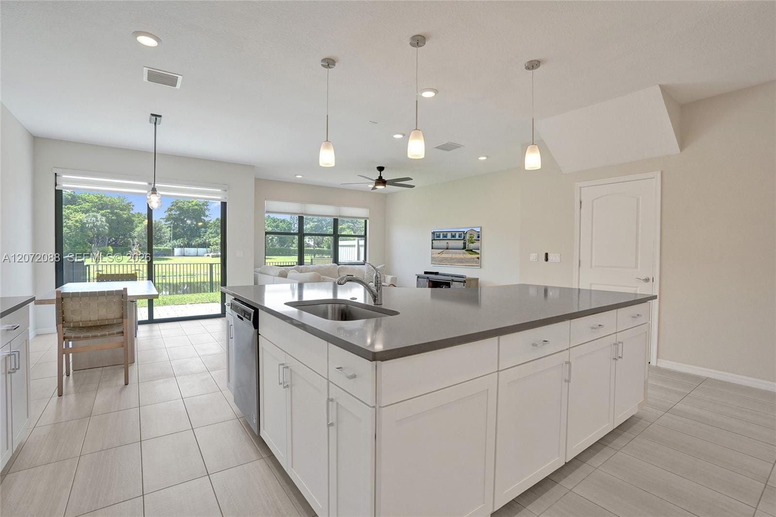 2138 S Appleton Circle S, Oakland Park, FL 33309 photo 13