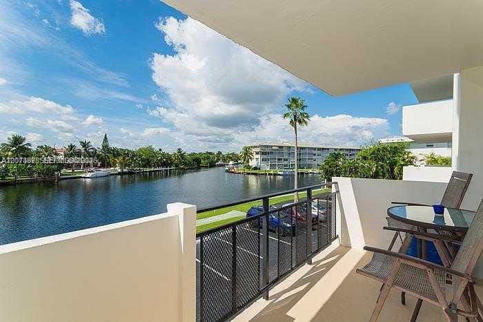 401 Golden Isles Drive 211