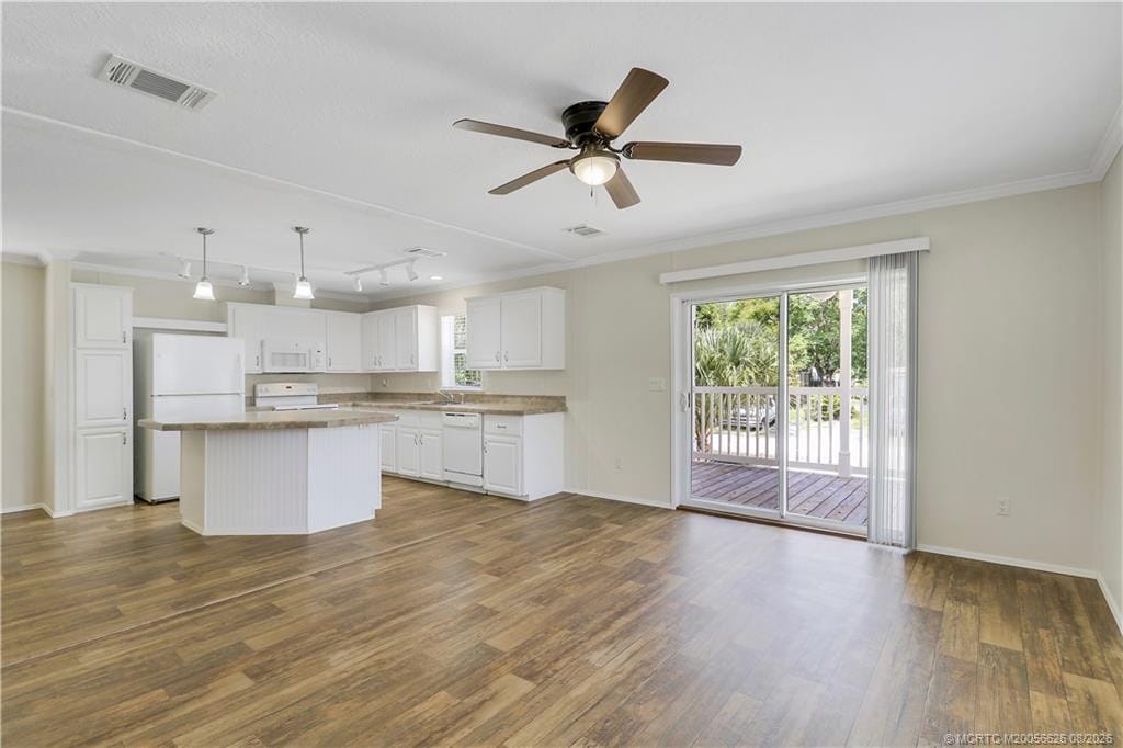264 NE Oak Street, Stuart, FL 34994 photo 4