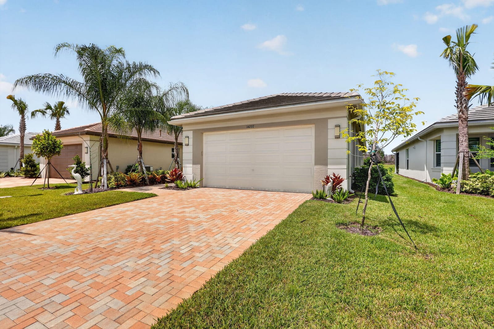 14237 SW WATERFALL Lane — photo 3