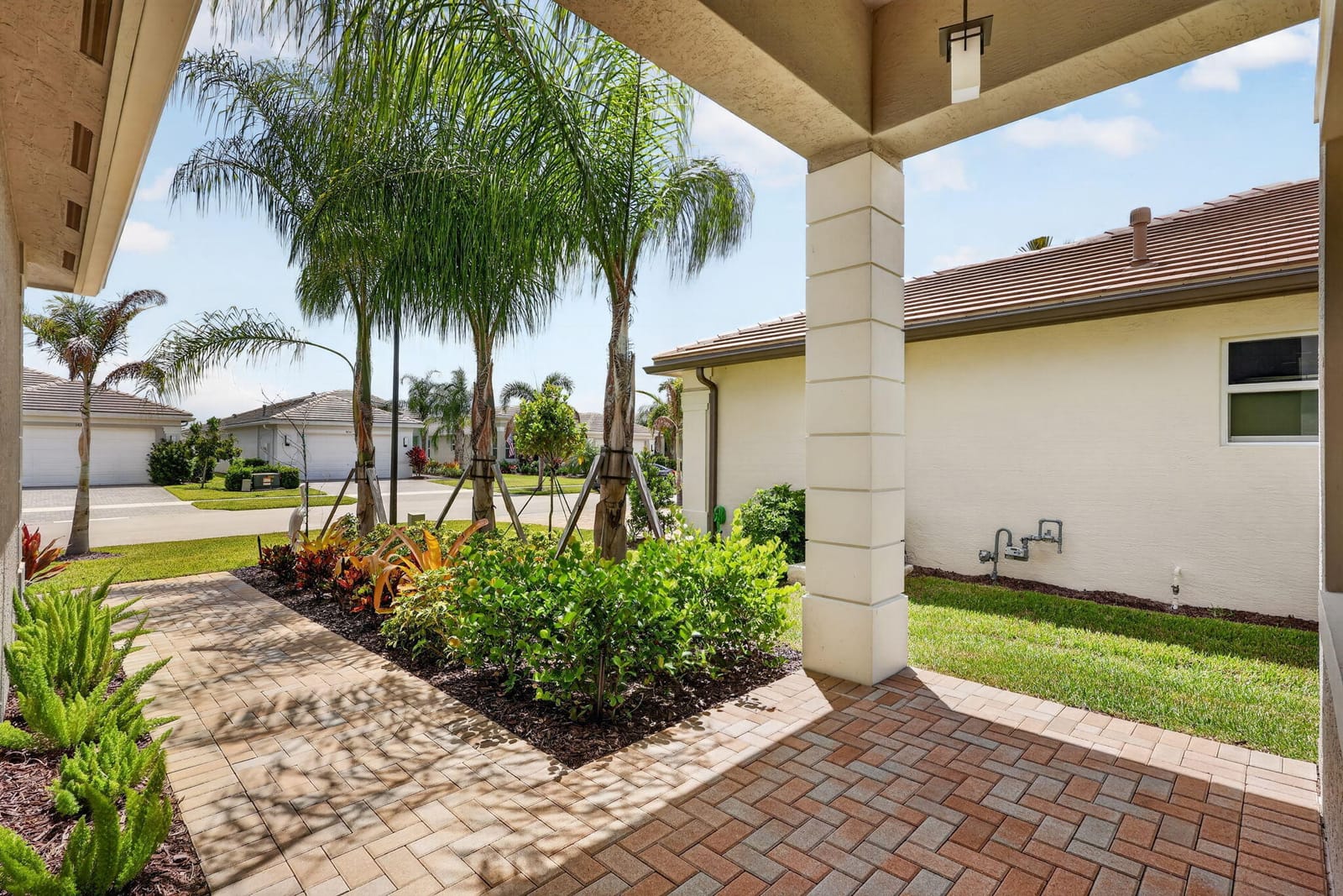 14237 SW WATERFALL Lane — photo 6