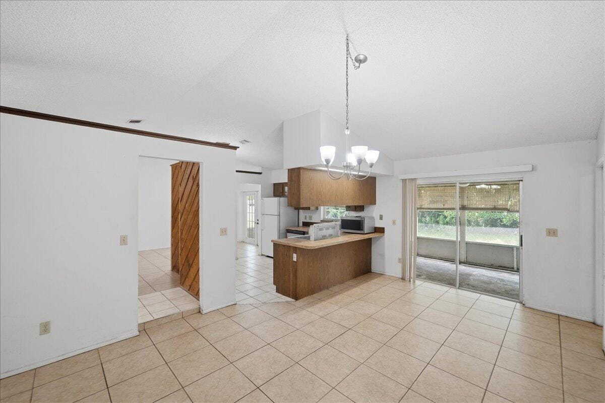 1646 SE HOLIDAY Road, Port St. Lucie, FL 34952 photo 18