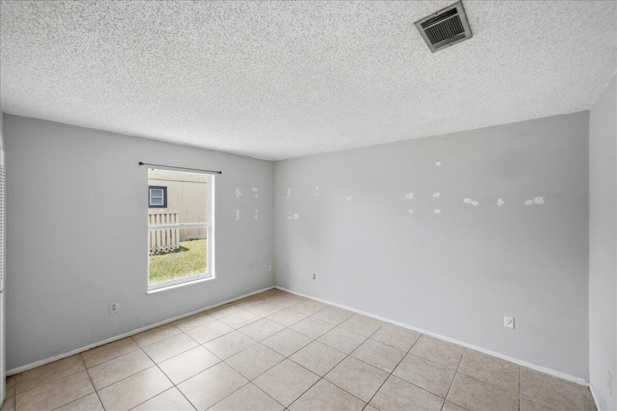 1646 SE HOLIDAY Road, Port St. Lucie, FL 34952 photo 26