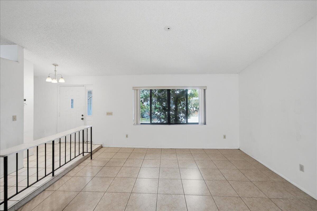1646 SE HOLIDAY Road, Port St. Lucie, FL 34952 photo 9