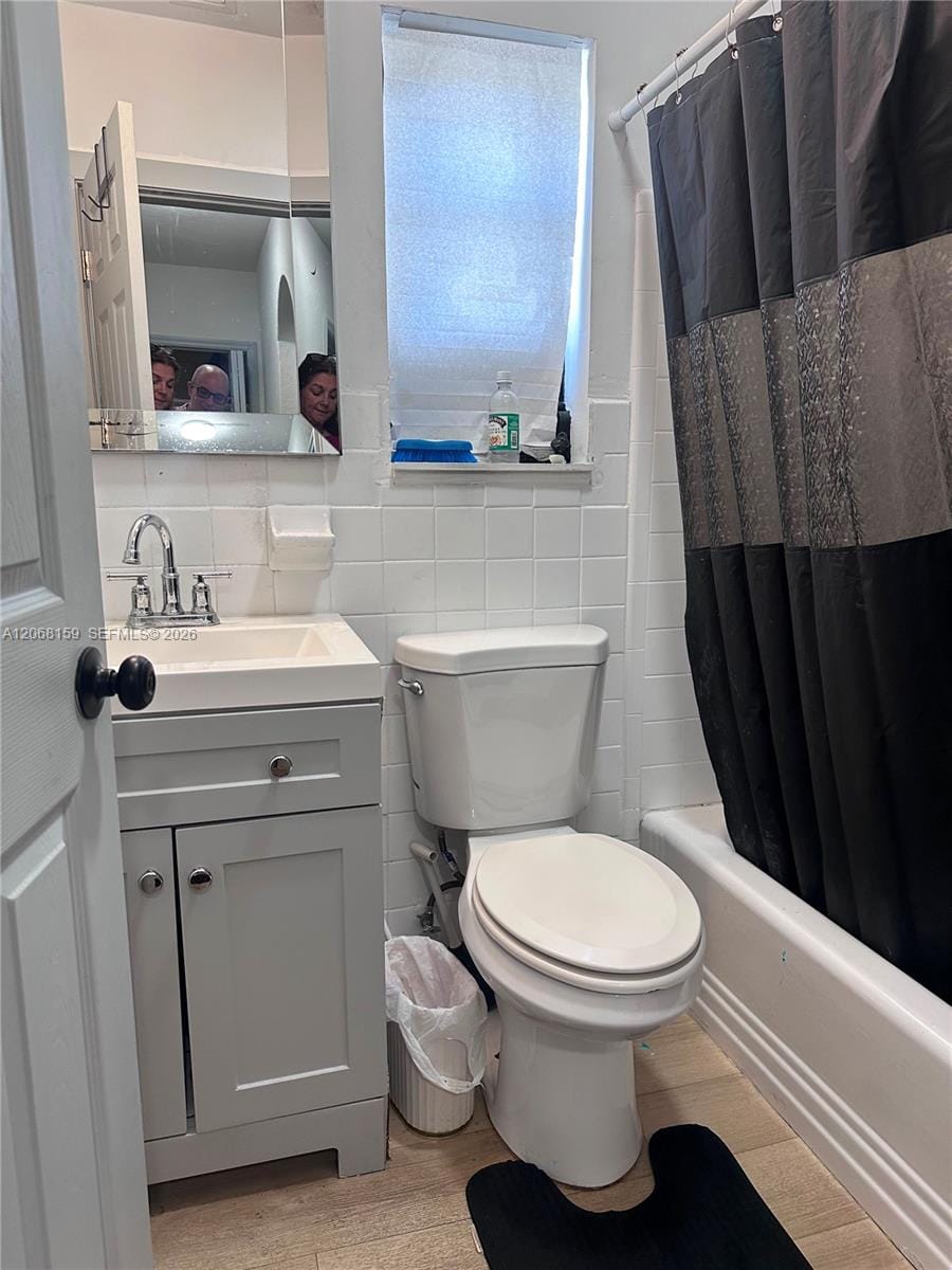 1070 NW 48th Street — photo 8