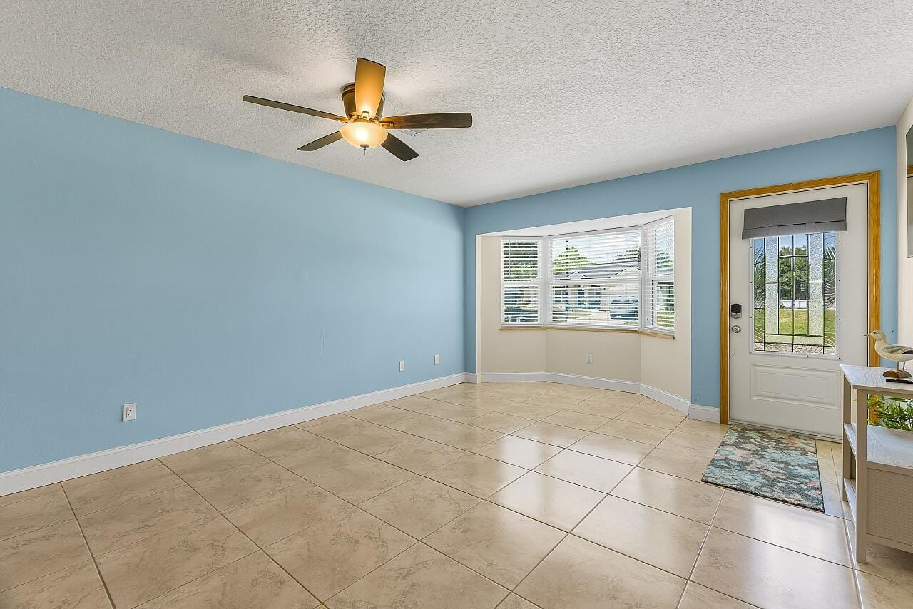 867 CLEARMONT Street — photo 10
