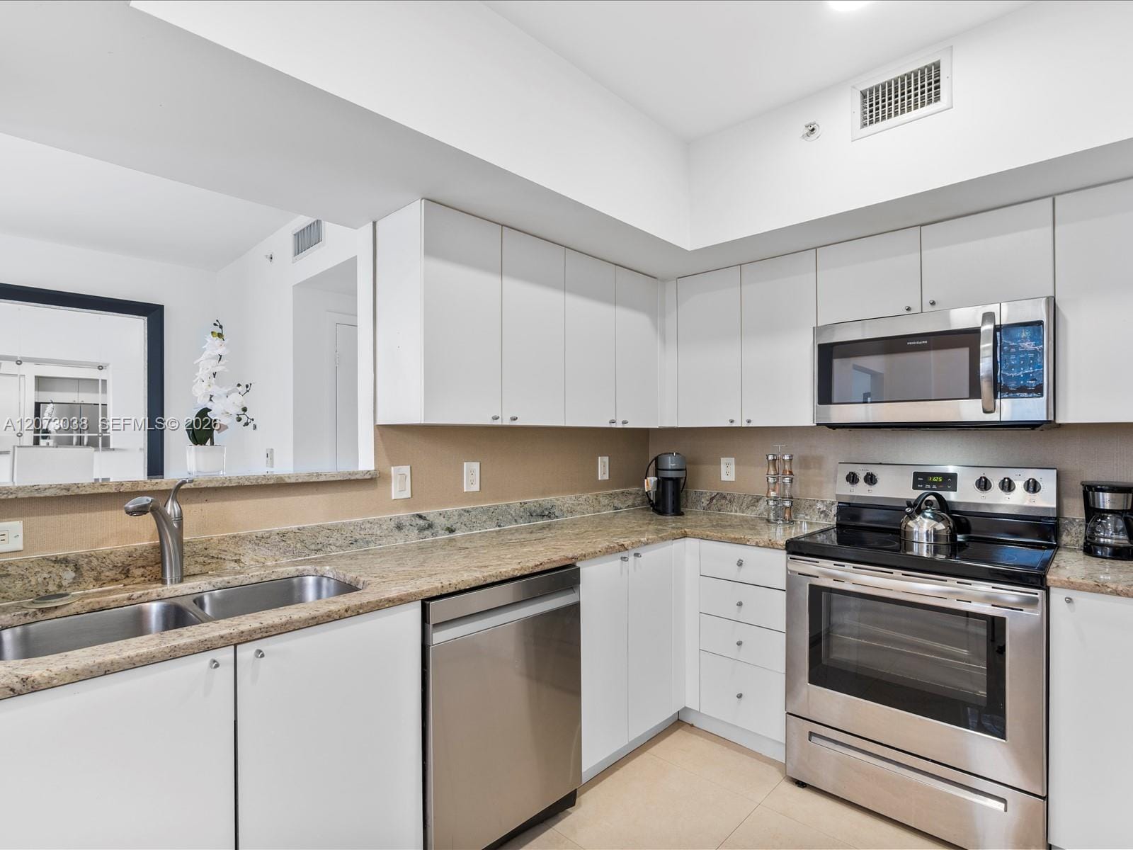 17375 Collins Avenue 808, Sunny Isles Beach, FL 33160 photo 13