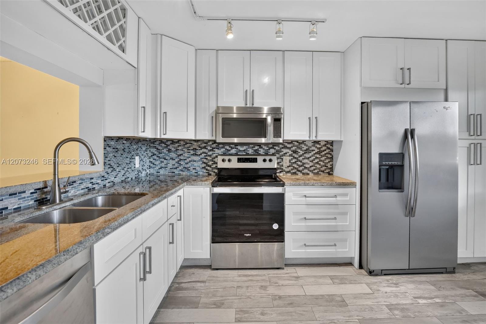 900 SW 125th Way 105R, Pembroke Pines, FL 33027