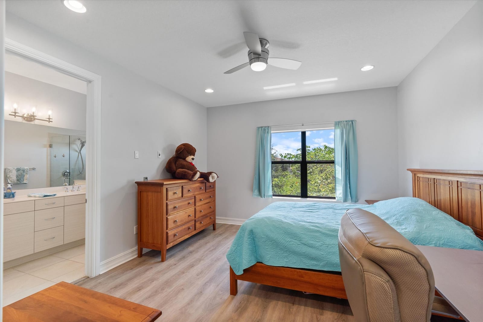 10076 BRICKHILL Drive — photo 11