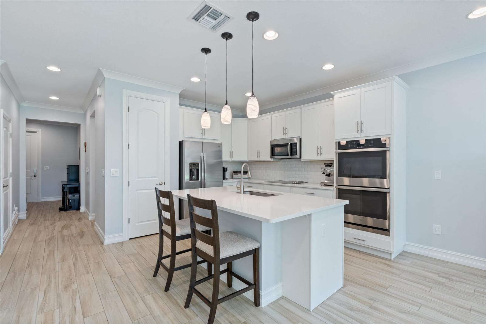 10076 BRICKHILL Drive — photo 5