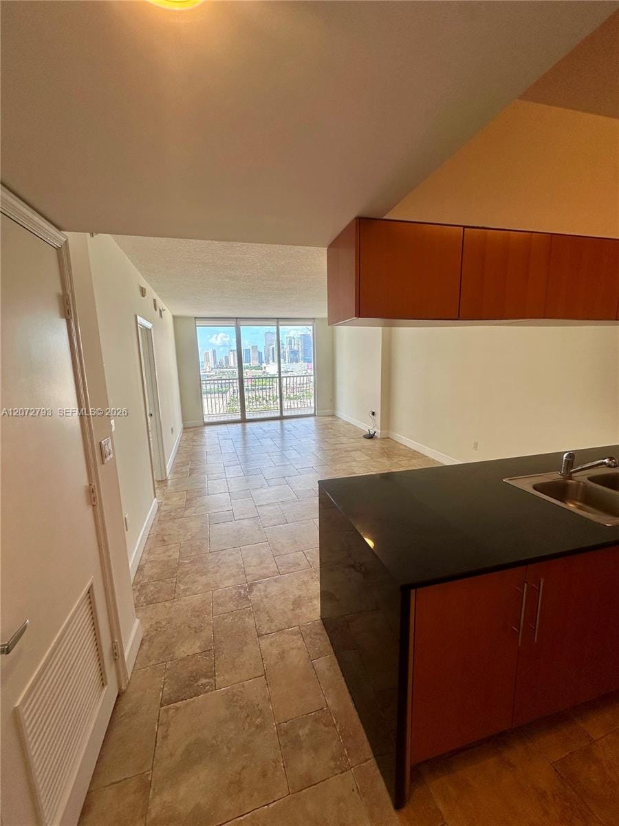 1750 N Bayshore Drive 2406 — photo 4