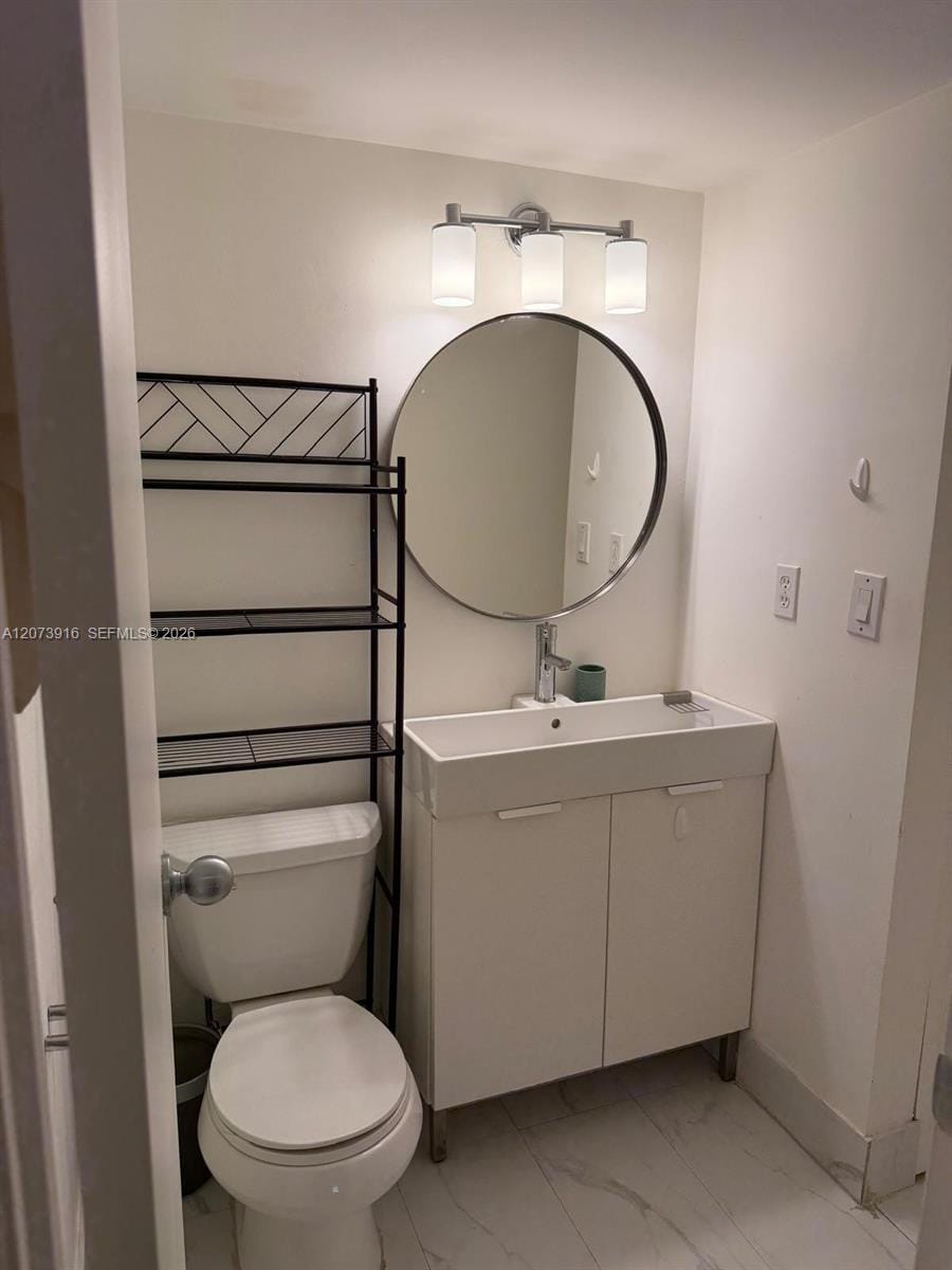 3475 N Country Club Drive 309 — photo 8
