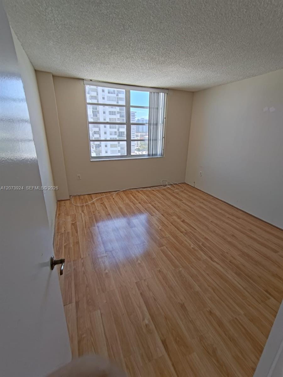 2780 NE 183rd Street 1402 — photo 2