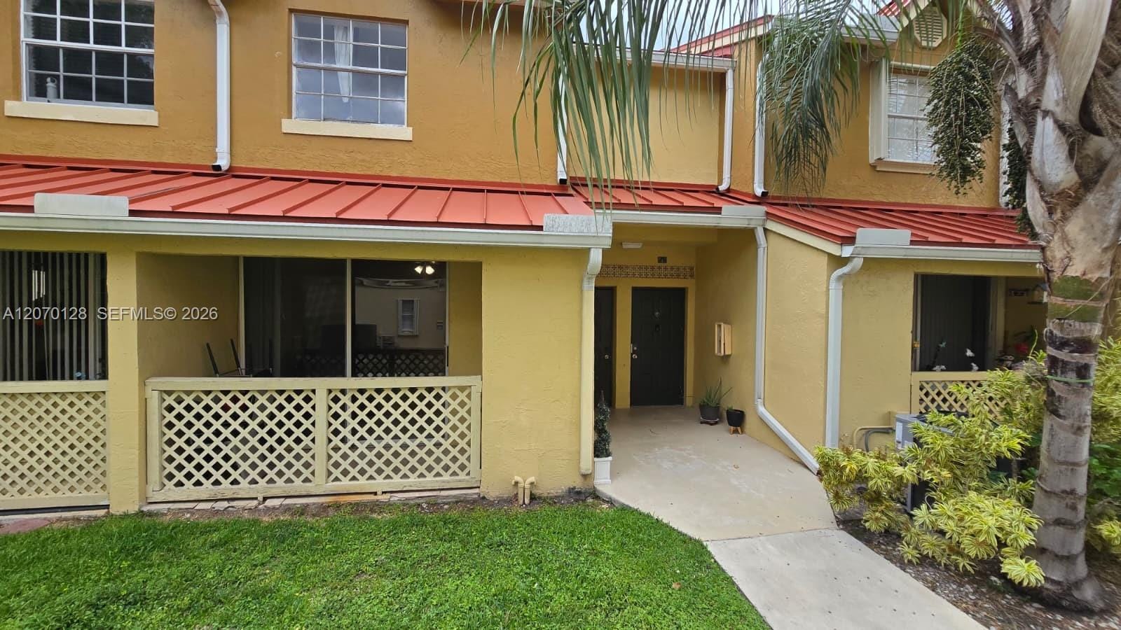 18332 NW 68th Avenue H, Hialeah, FL 33015 photo 8