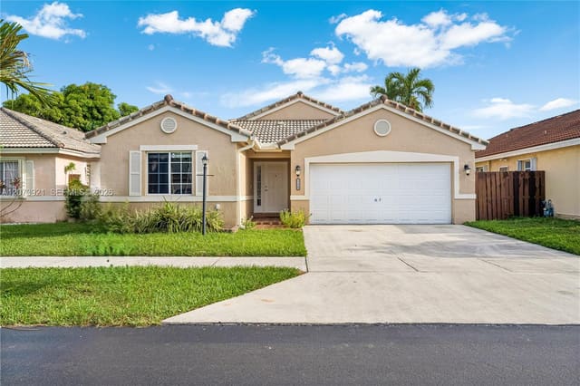 15840 SW 85th Street, Lago Mar South 2nd, Miami, FL