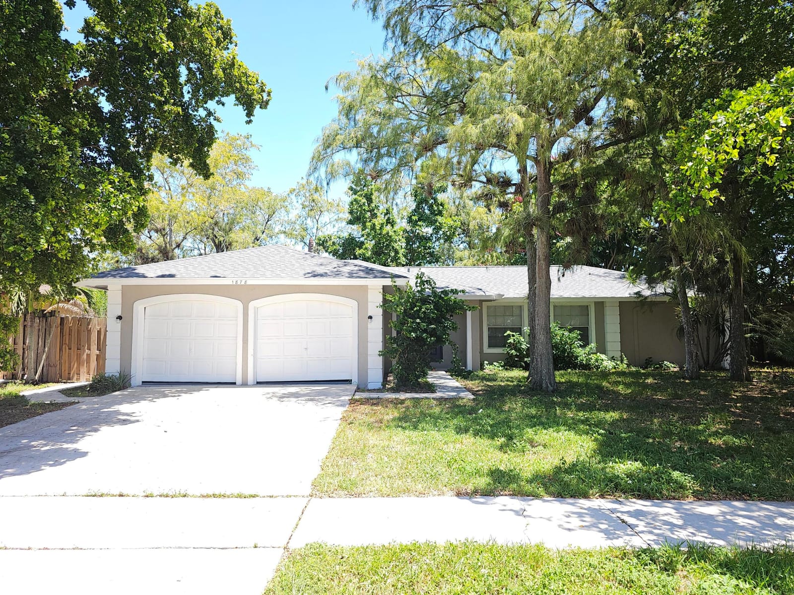 1878 Wisteria Street — photo 1