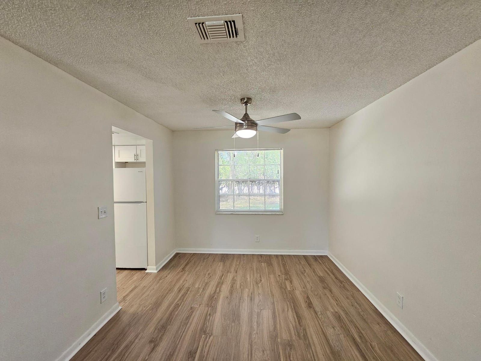 1878 Wisteria Street — photo 5