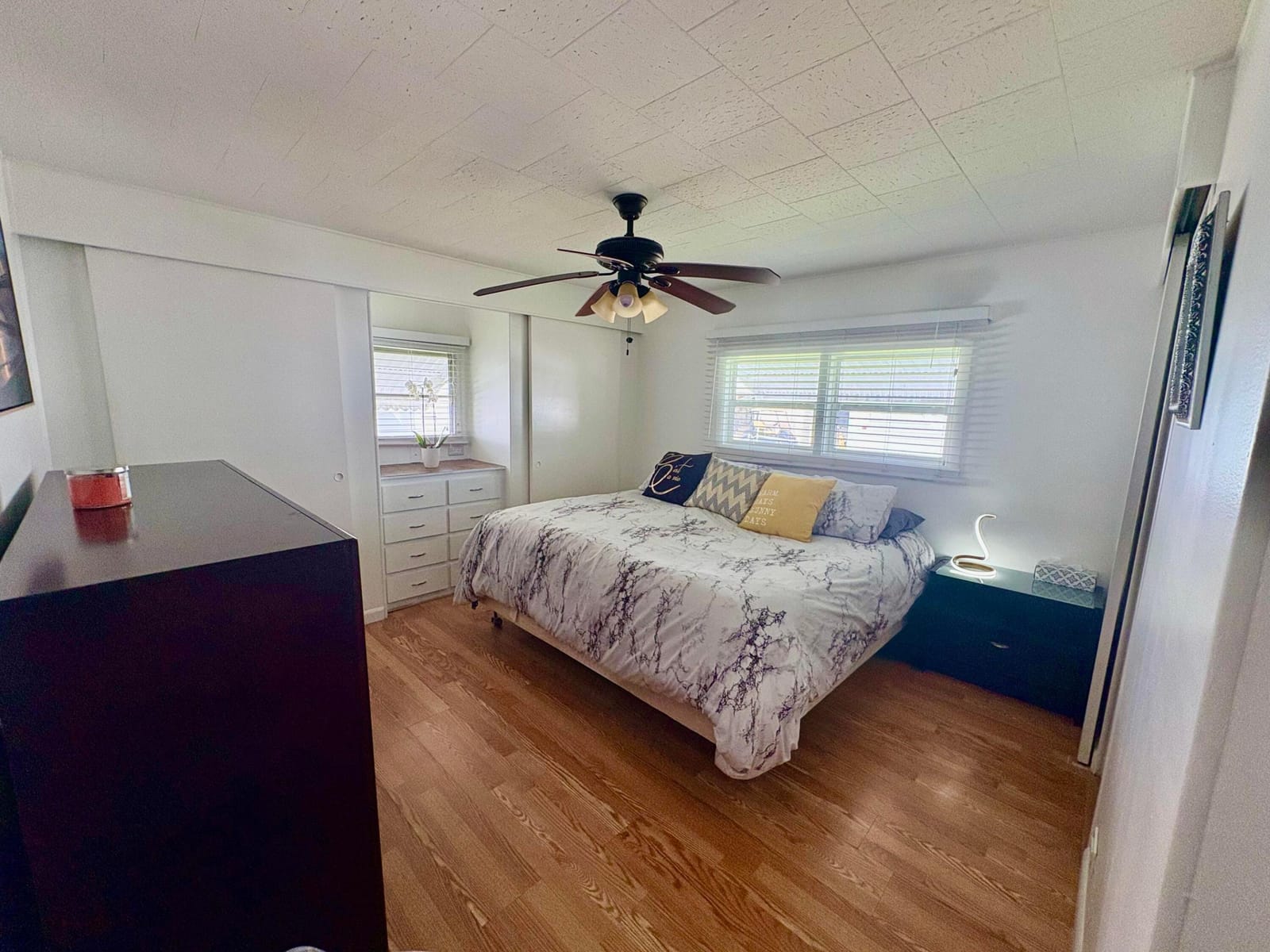 3225 South Street — photo 8