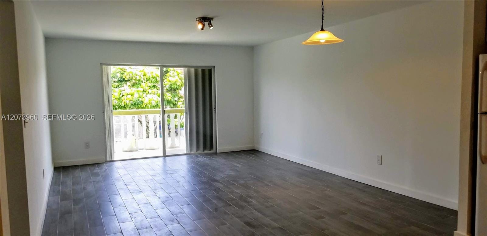 15205 NE 6th Avenue D204 — photo 3