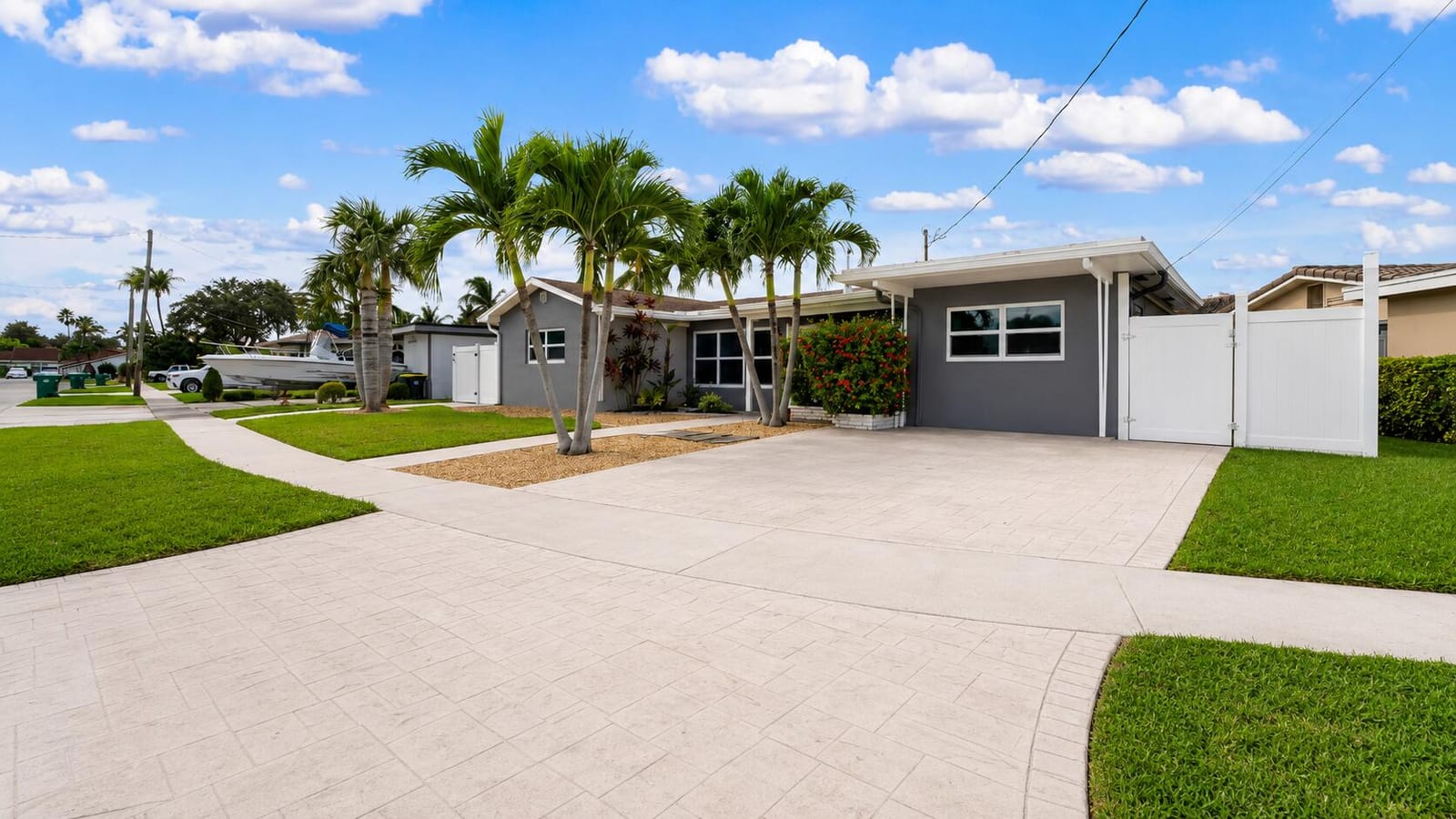 935 Nautilus Isle — photo 2