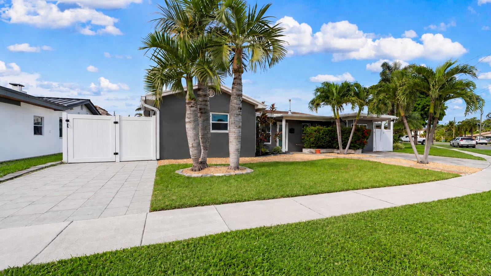 935 Nautilus Isle — photo 3