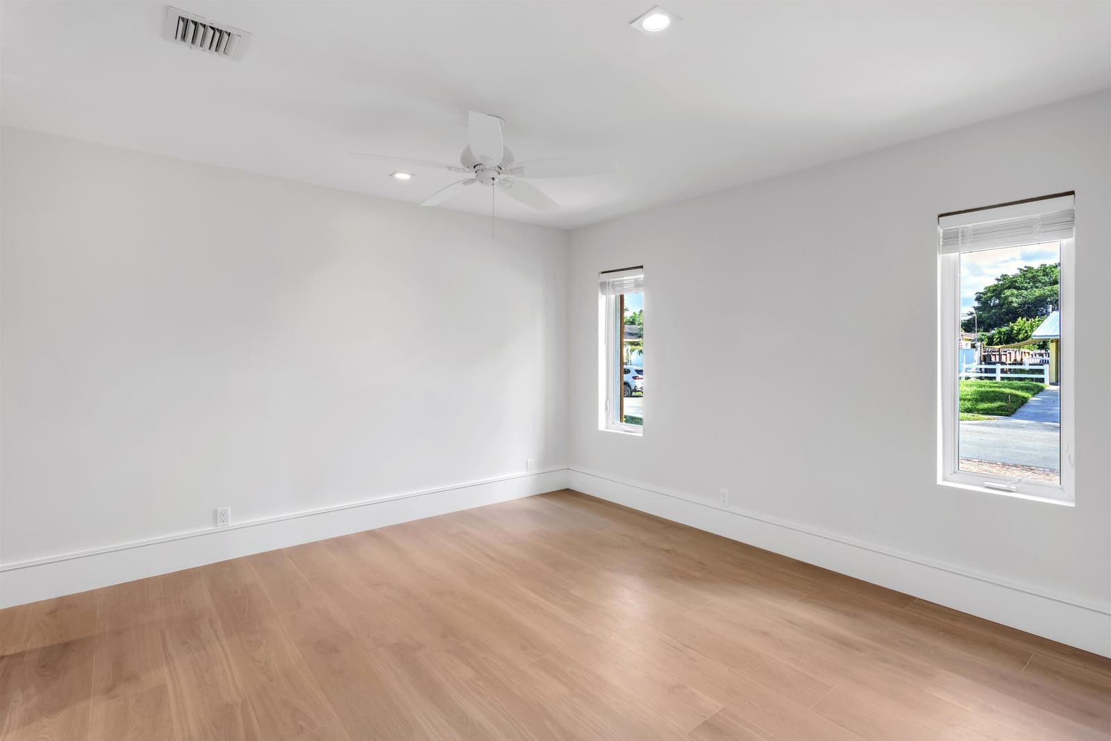 1278 SW 5TH Street — photo 11
