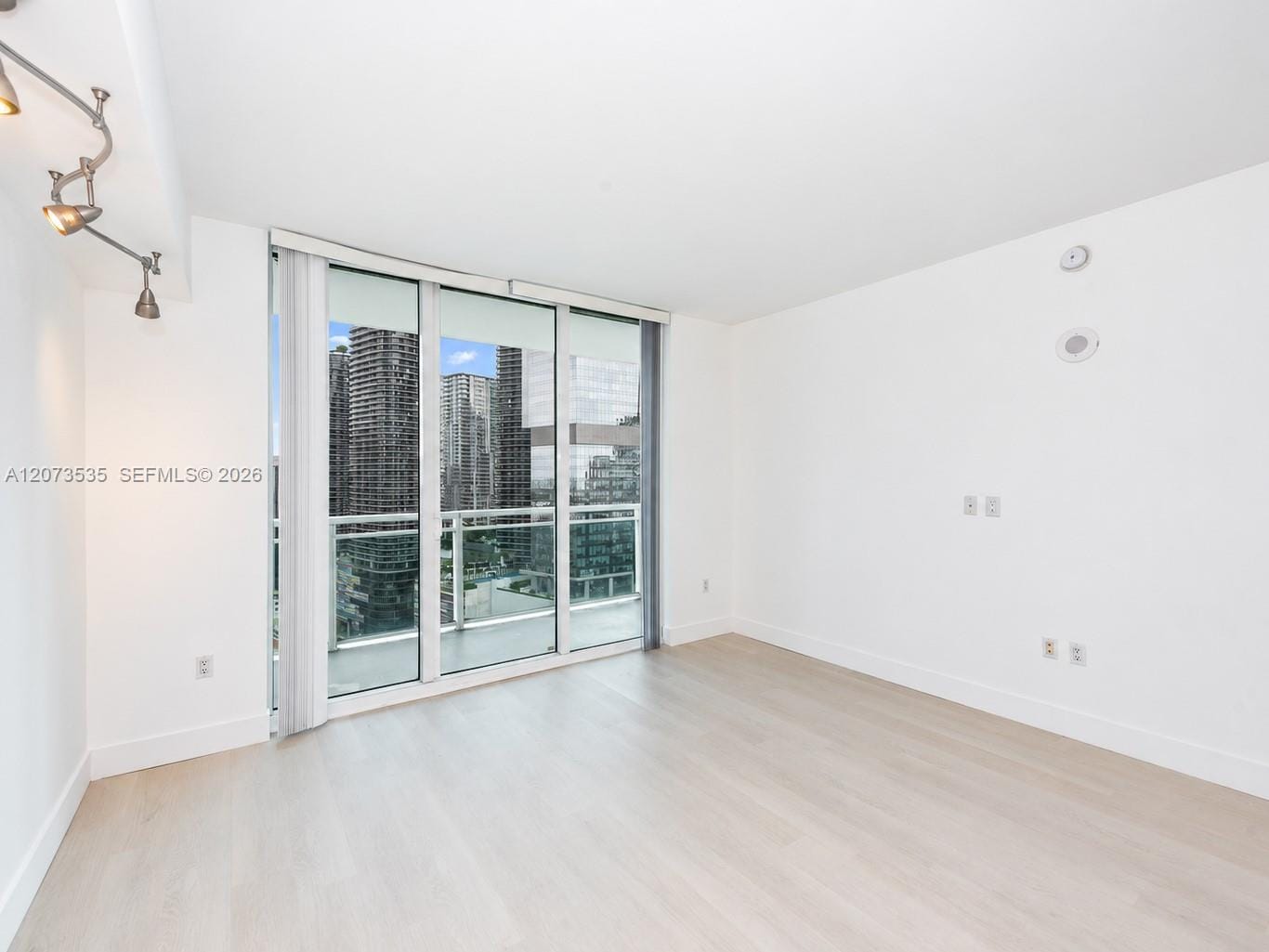 951 Brickell Avenue 2709 — photo 3