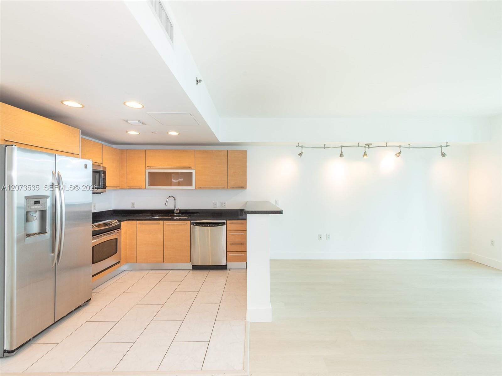 951 Brickell Avenue 2709 — photo 6