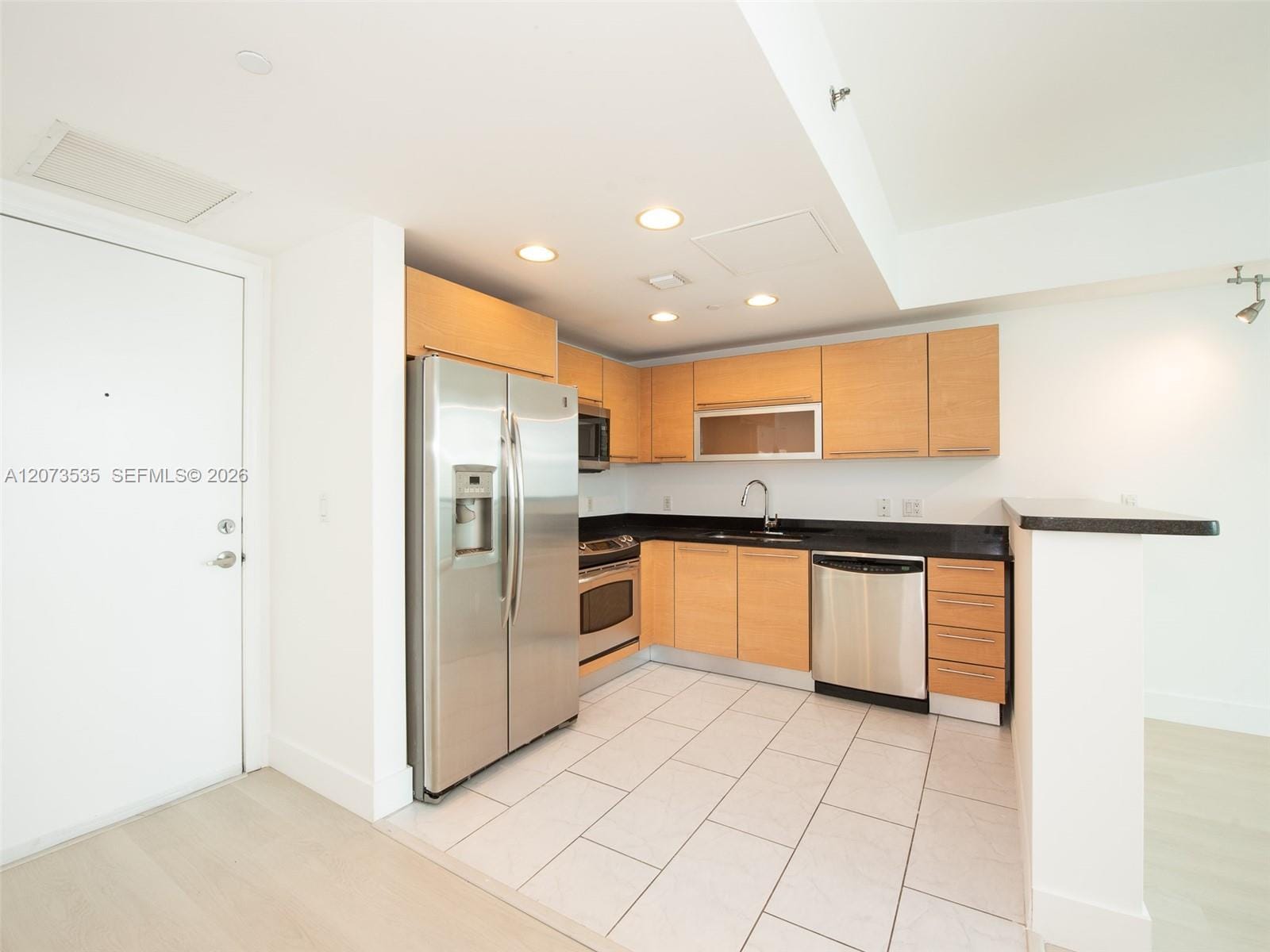 951 Brickell Avenue 2709 — photo 8