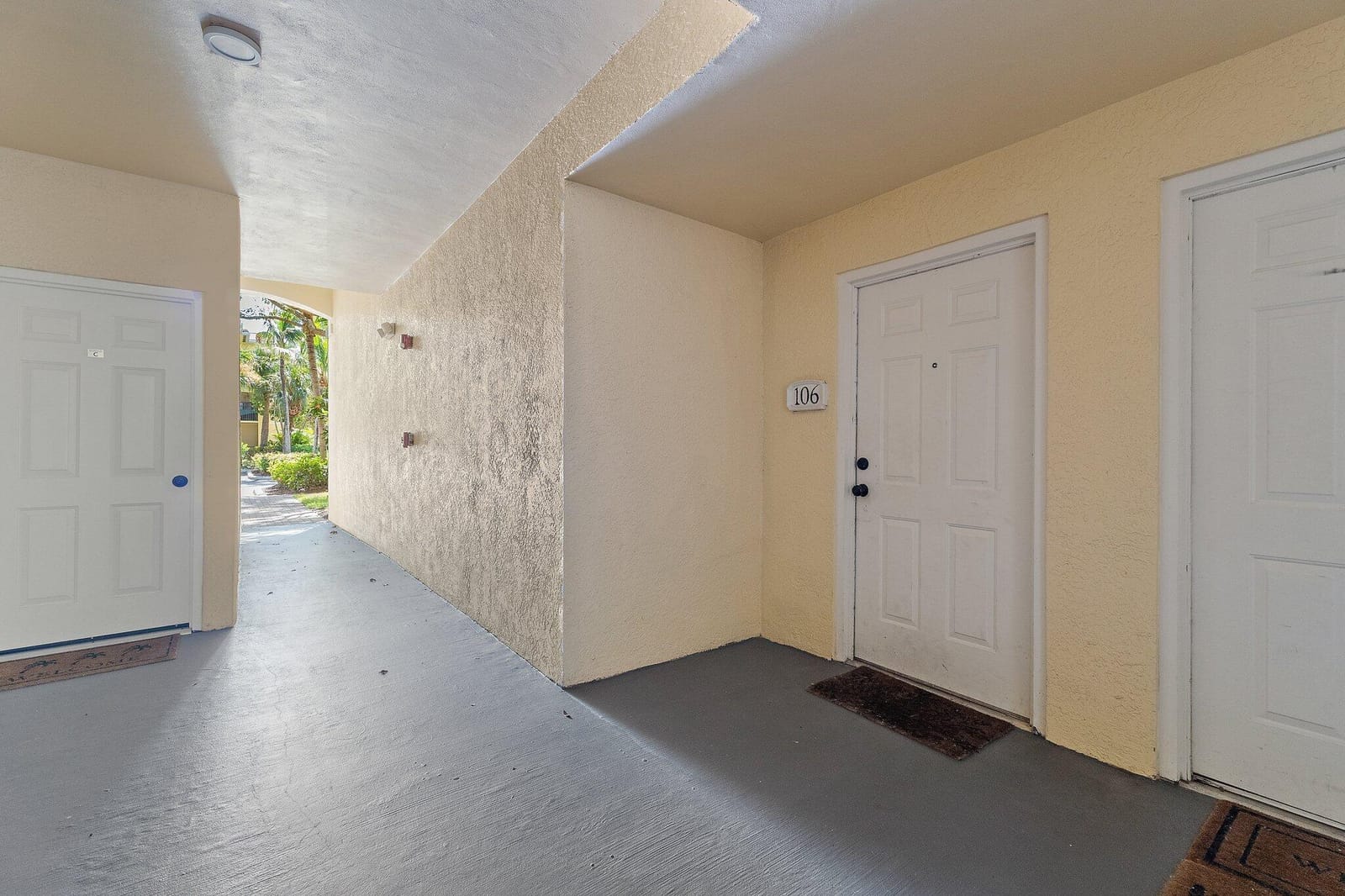 3020 ALCAZAR Place 106 — photo 4