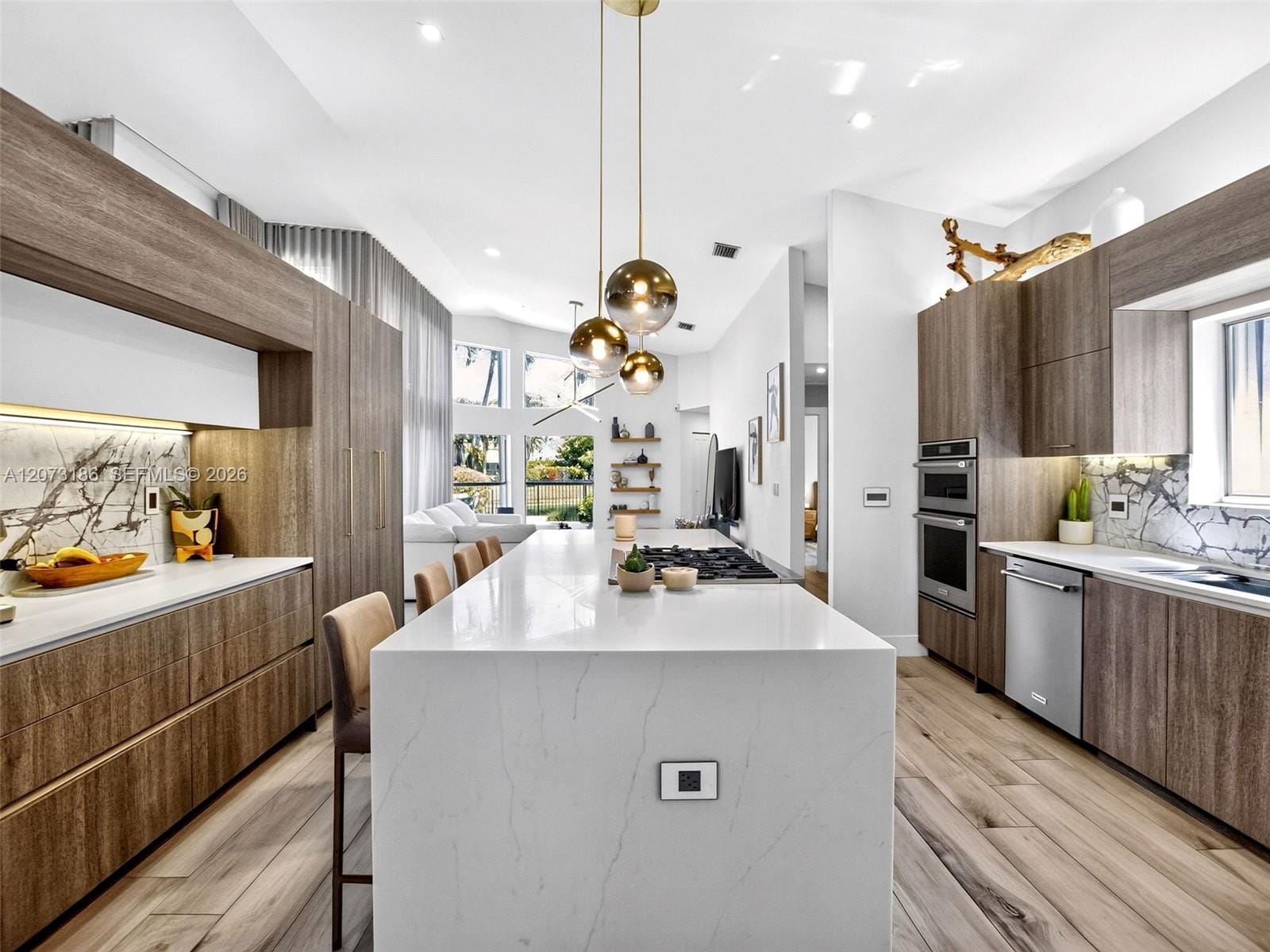 719 Crystal Court — photo 6