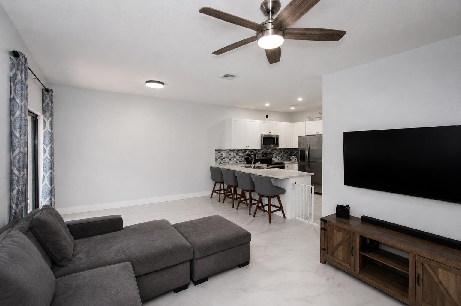 5437 NW 27TH Court — photo 8