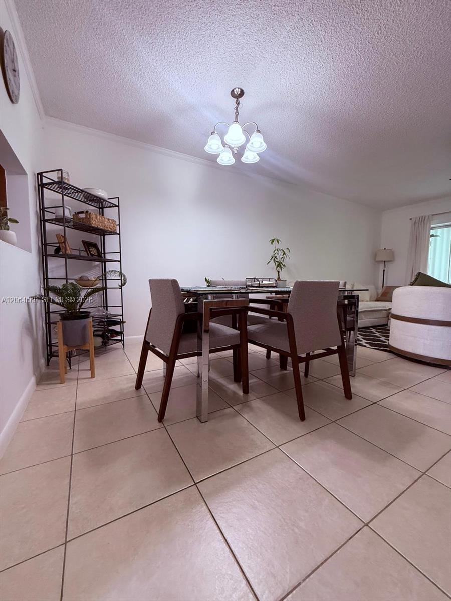 1055 Country Club Drive 402 — photo 3