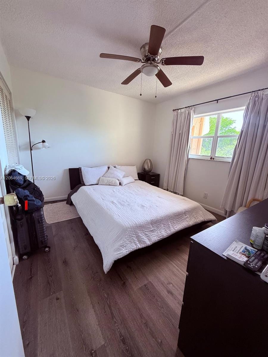 1055 Country Club Drive 402 — photo 10