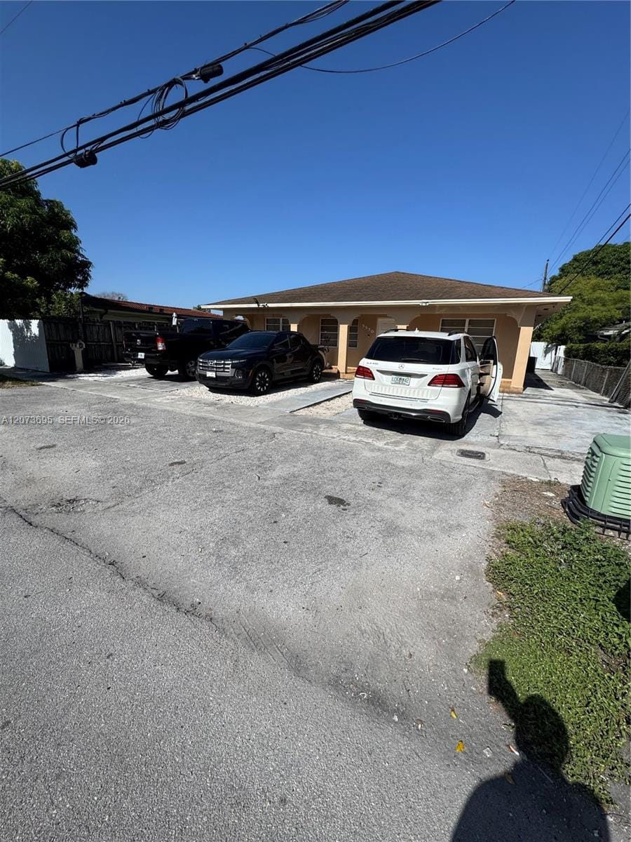 5530 E 6th Avenue 101, Hialeah, FL 33013
