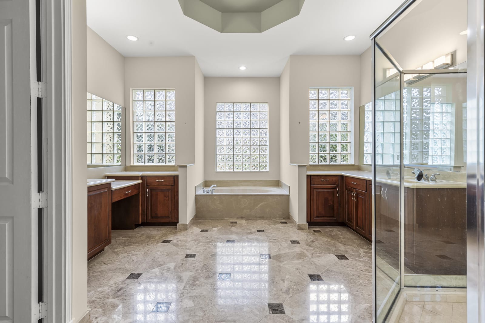 6966 Great Falls Circle — photo 5
