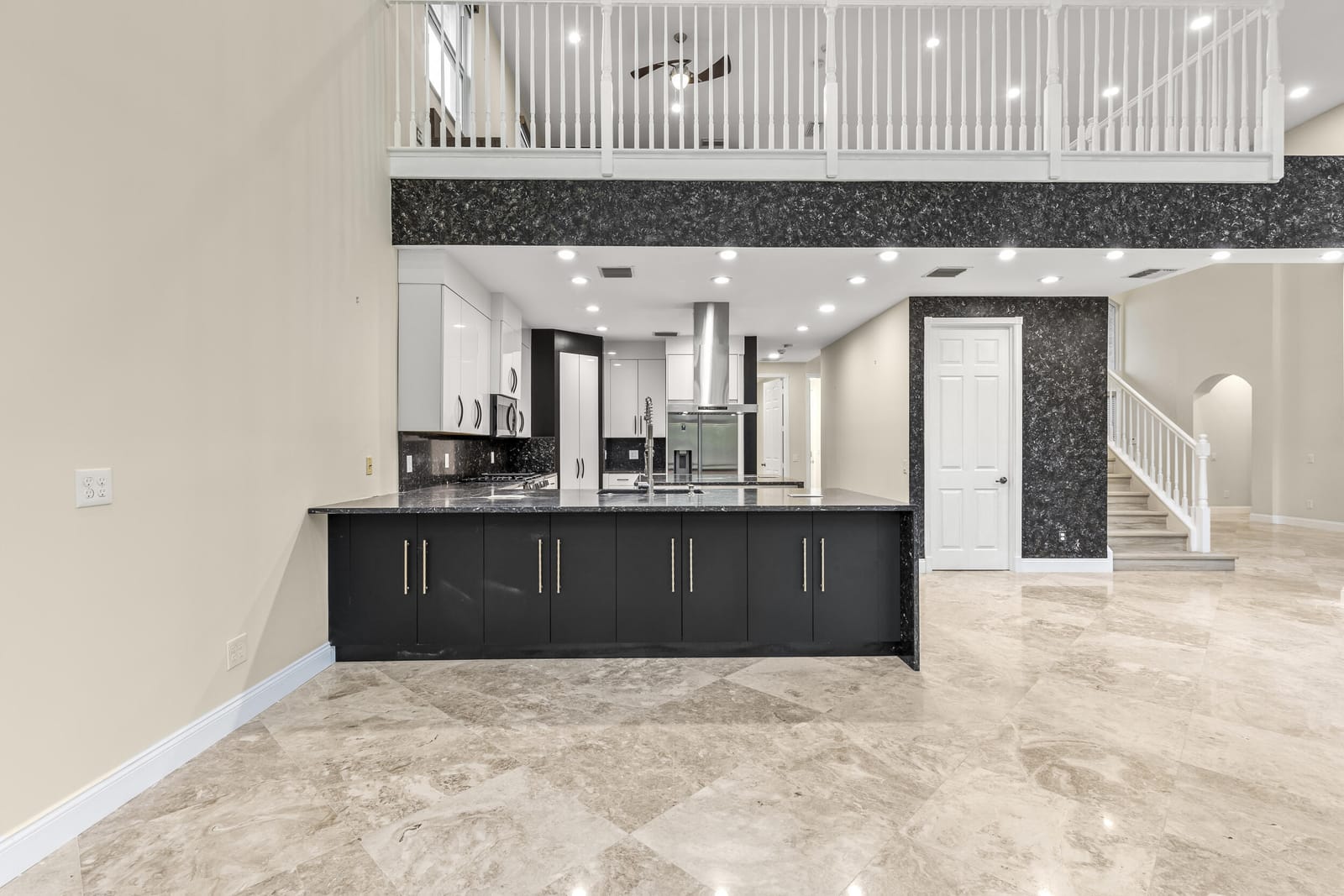 6966 Great Falls Circle — photo 10