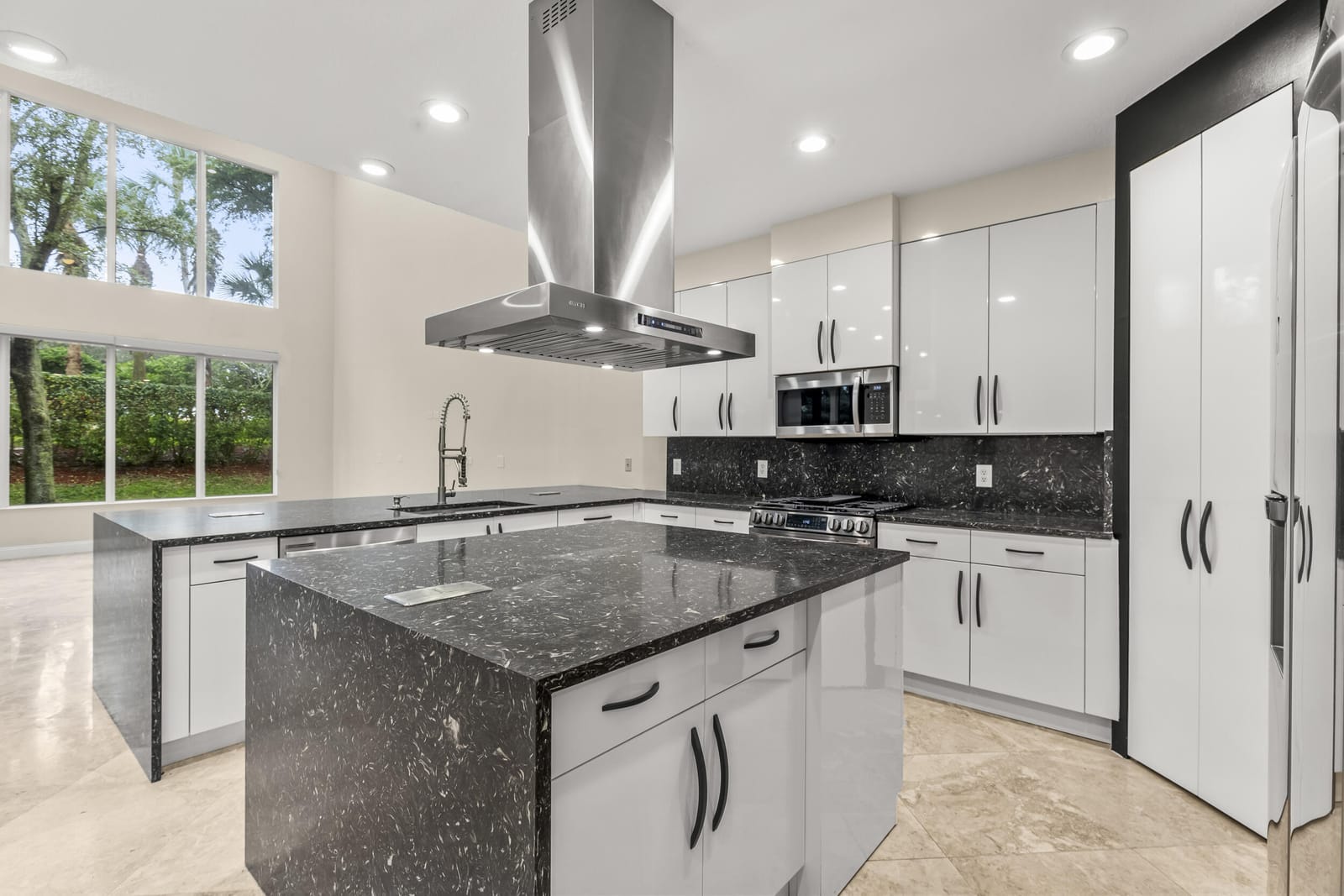 6966 Great Falls Circle — photo 11
