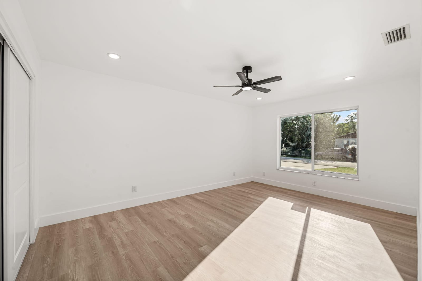 5937 CARIBBEAN Boulevard, West Palm Beach, FL 33407 photo 13