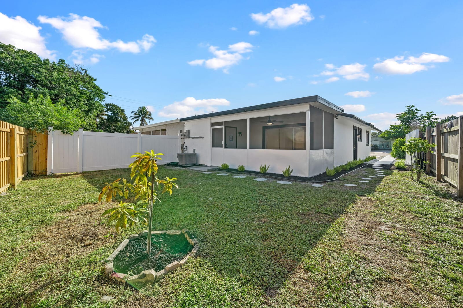 5937 CARIBBEAN Boulevard, West Palm Beach, FL 33407 photo 21