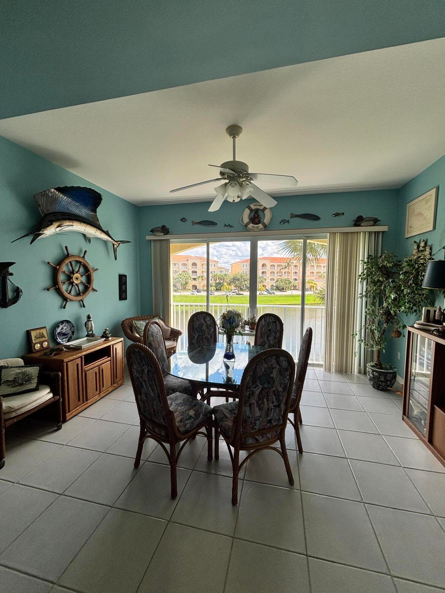 2 E HARBOUR ISLE Drive E 203, Fort Pierce, FL 34949