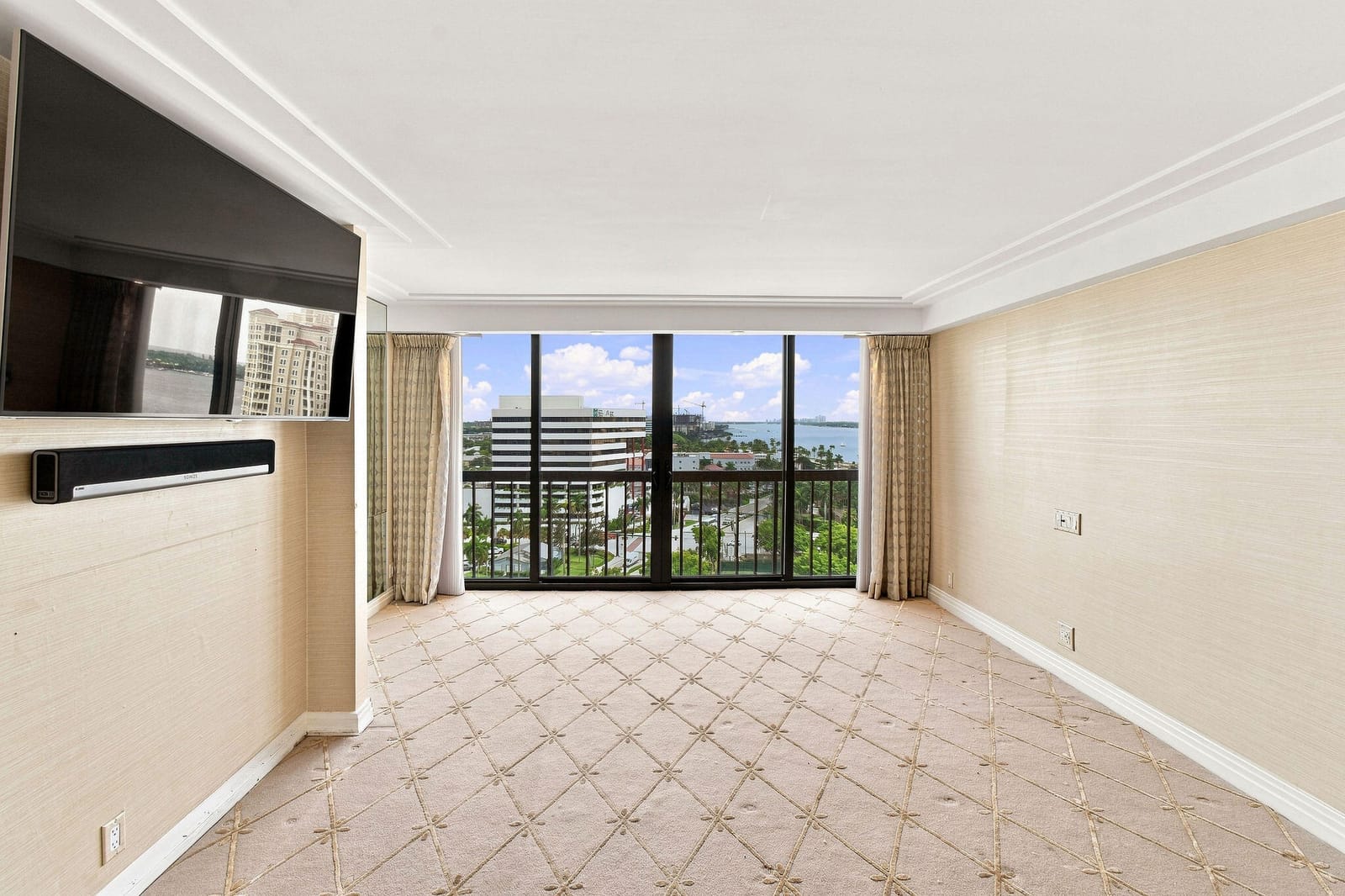 400 N FLAGLER Drive 1701, West Palm Beach, FL 33401 photo 21