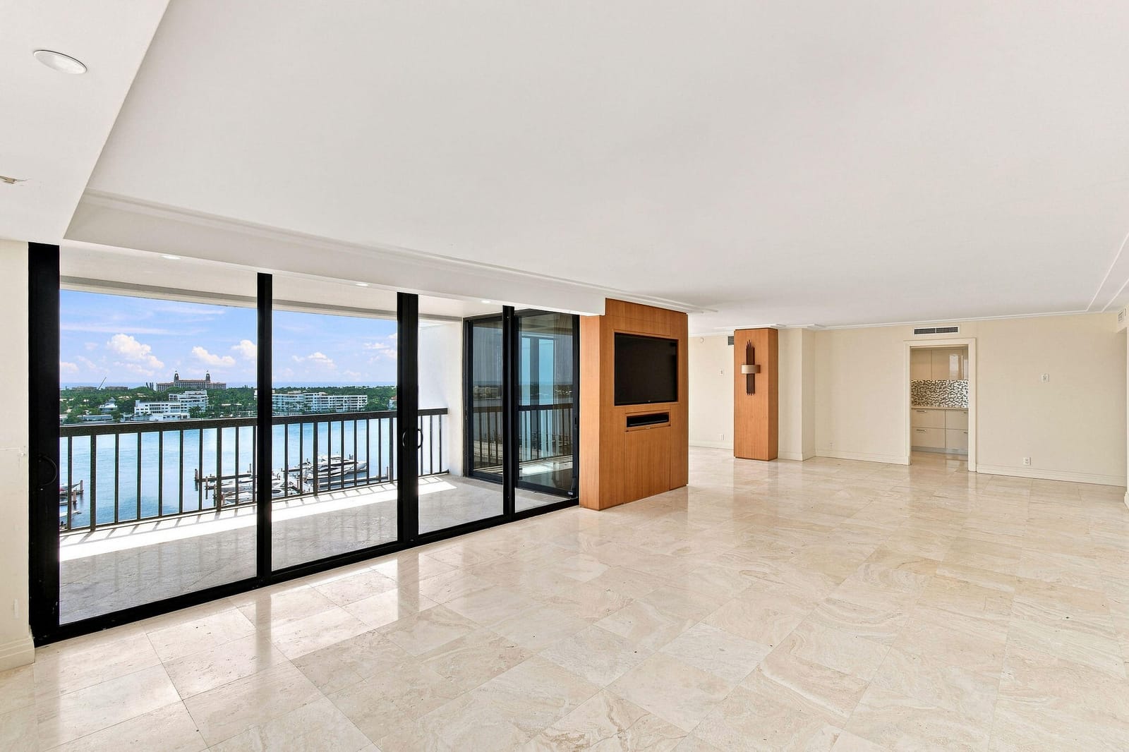 400 N FLAGLER Drive 1701 — photo 4