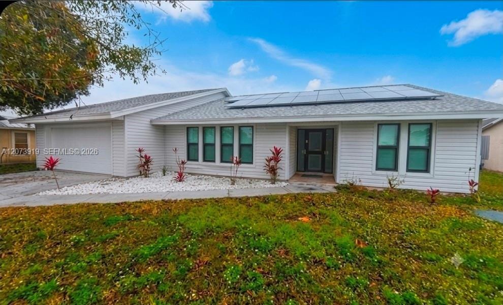 333 NE Greenbrier Avenue, Port St. Lucie, FL 34983