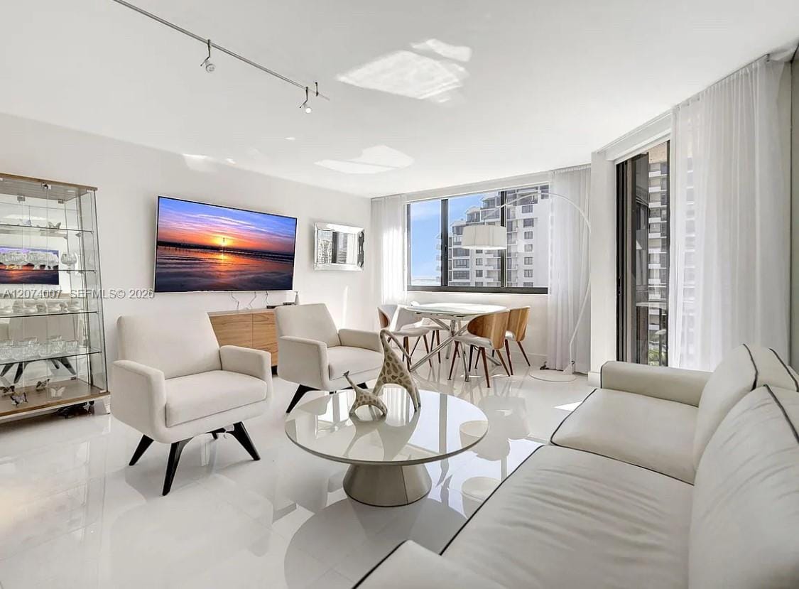 540 Brickell Key Drive 919 — photo 3